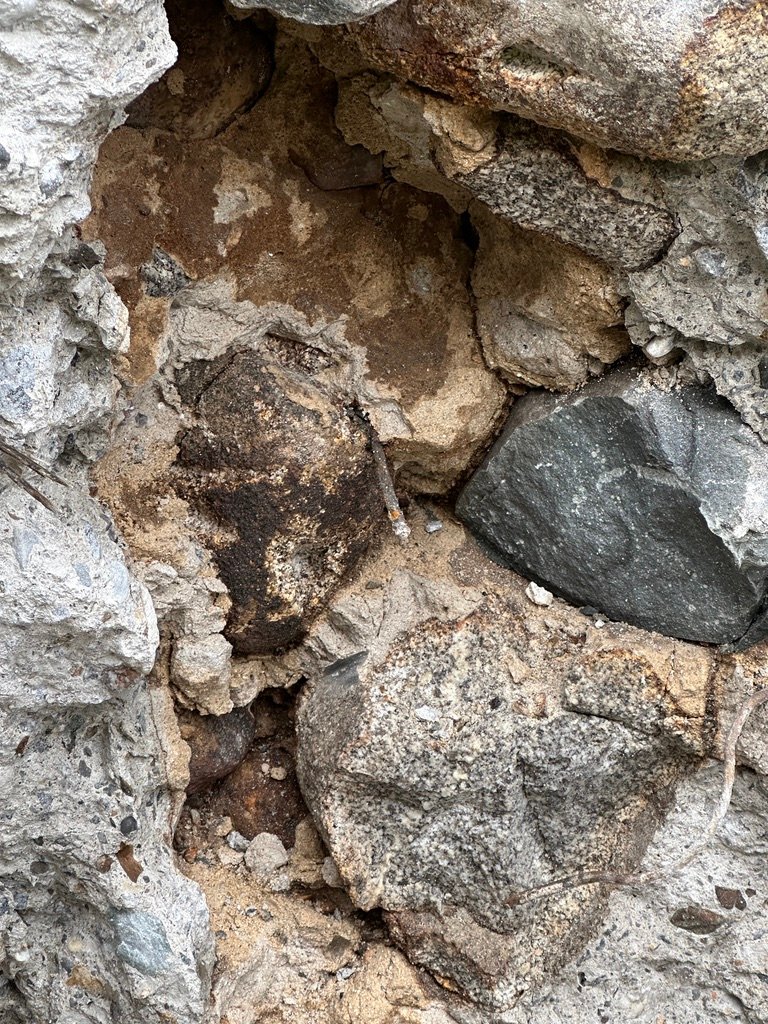 Close up of worst spot on Casco side