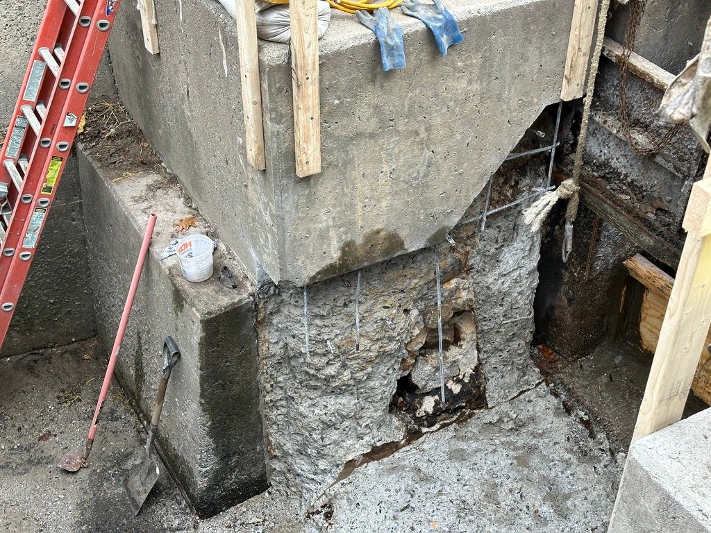 Casco side repair area